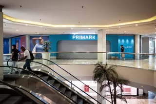En imágenes | La tienda Primark de Grancasa ya luce el azul de la marca