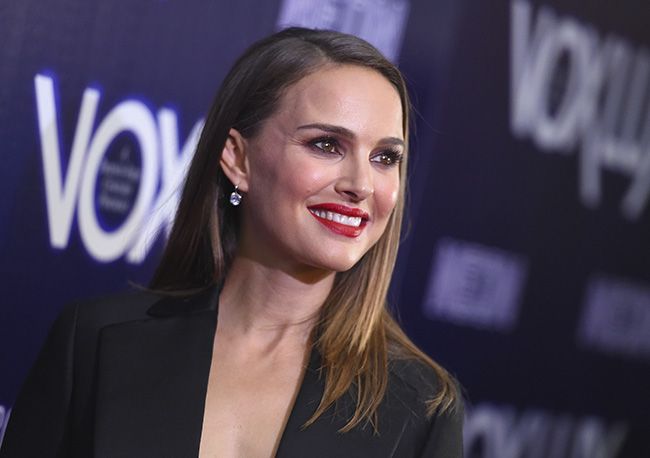 Natalie Portman o cómo ser sexy con traje de chaqueta - Woman