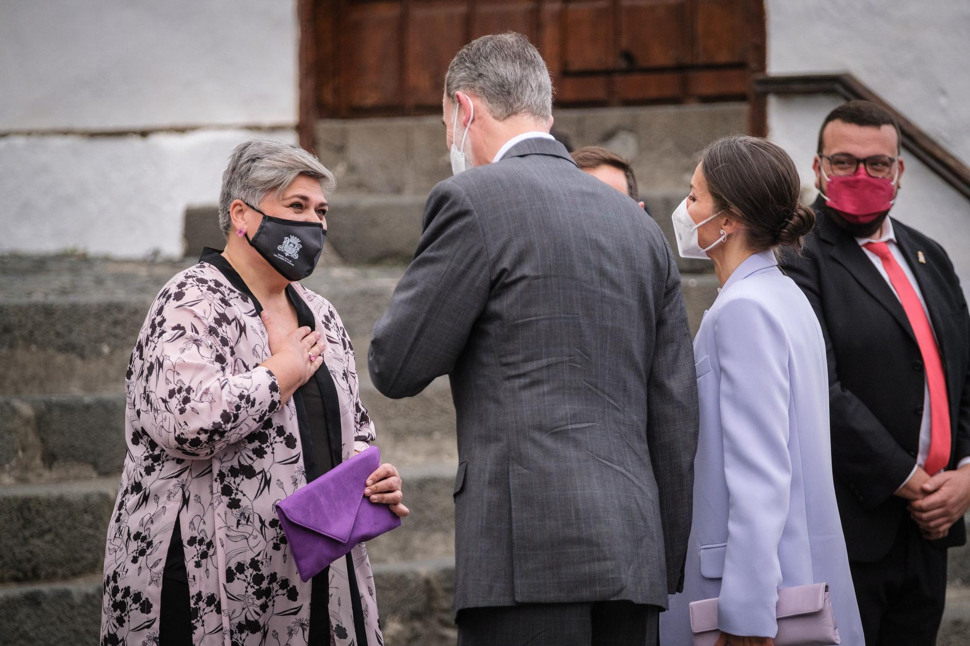 Visita del Rey y los presidentes de las comunidades a La Palma al acto de homenaje a los palmeros