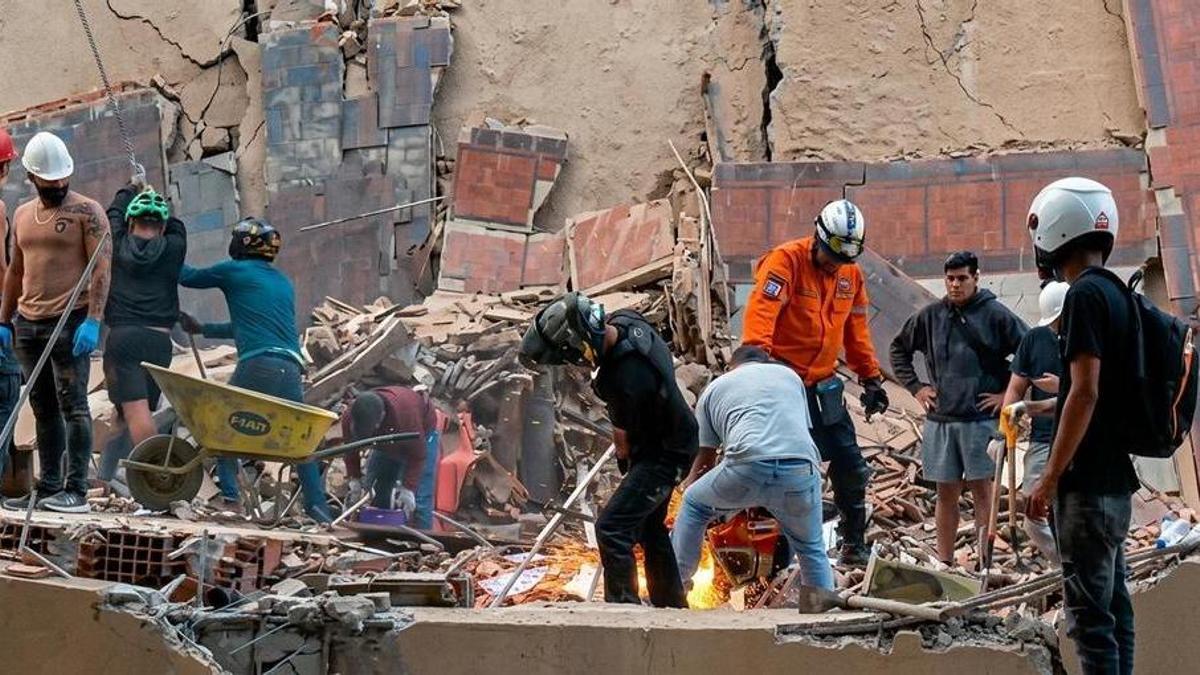 Venezuela: un mes bajo los escombros