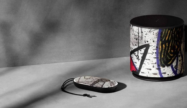 Altavoces inalámbricos de Bang & Olufsen diseñados por David Lynch en homenaje a Basquiat