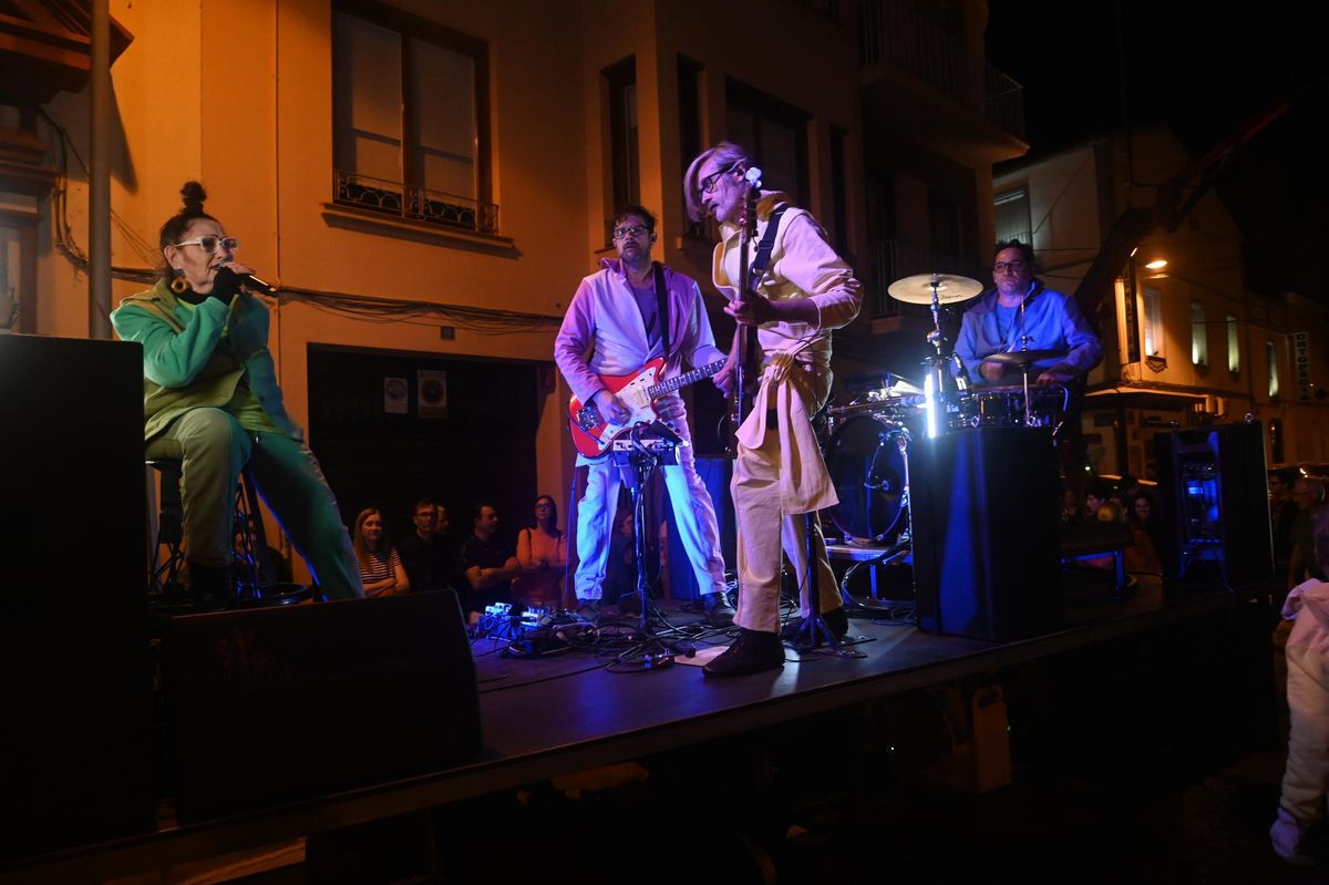 La 'performance' de Xarxa Teatre no dejó indiferente a nadie.