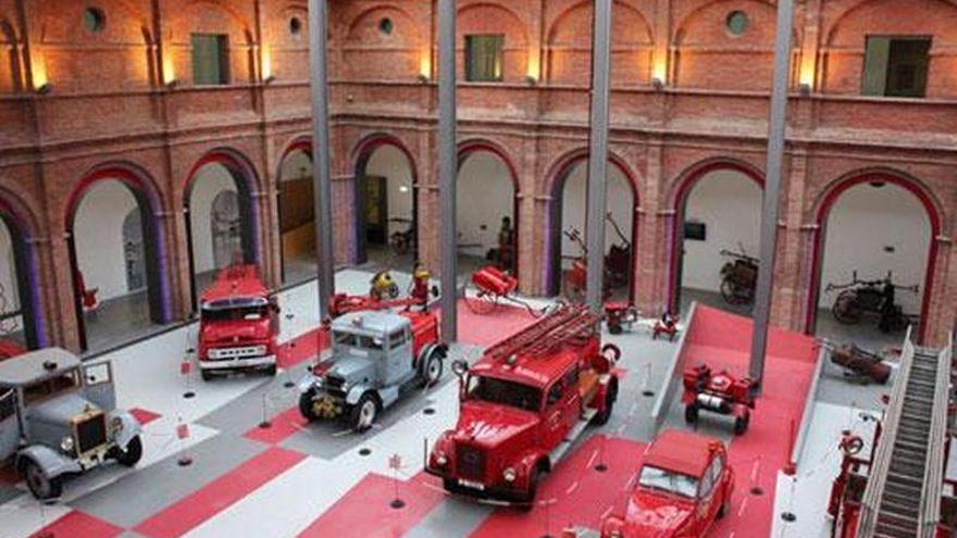 El Ayuntamiento instala un desfibrilador en el Museo del Fuego de Zaragoza