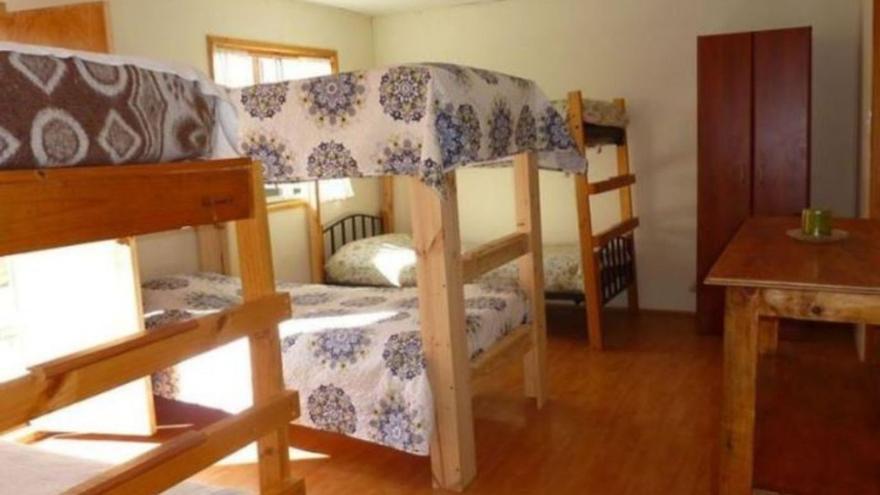 Una de las habitaciones en las que se alquilan literas a 500 euros el colchón.
