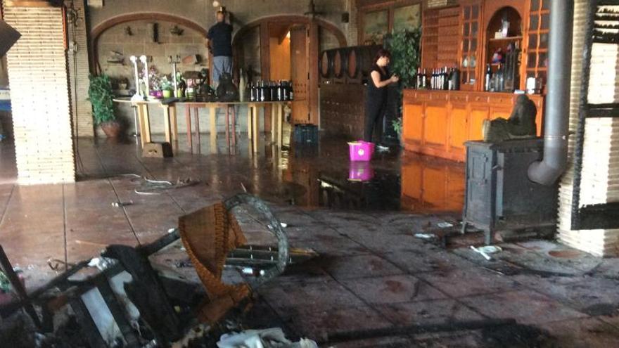 Un restaurante de Dénia dañado por el temporal sufre ahora un incendio