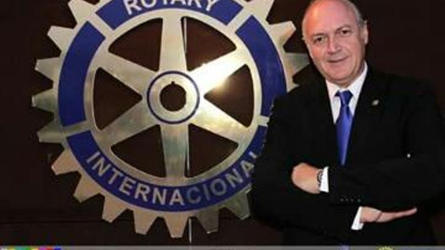 El empresario monovero se convierte en el presidente del Rotary Elda Vinalopó para el ejercicio 2016-2017