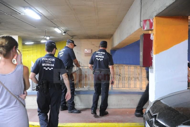 Desalojan al presunto violador del parking de la Glorieta