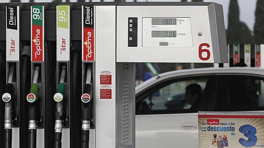 Los precios de los combustibles se mantendrán este año.