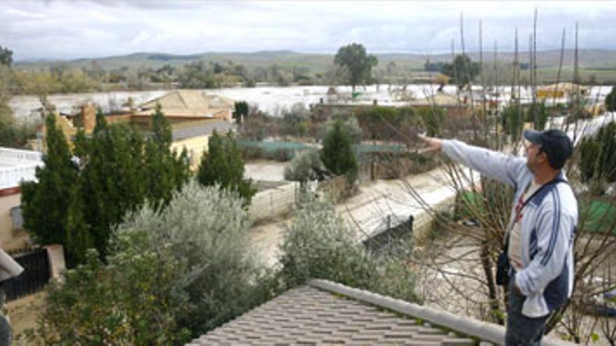 El agua y el lodo vuelven a Guadalvalle y la Altea en Córdoba