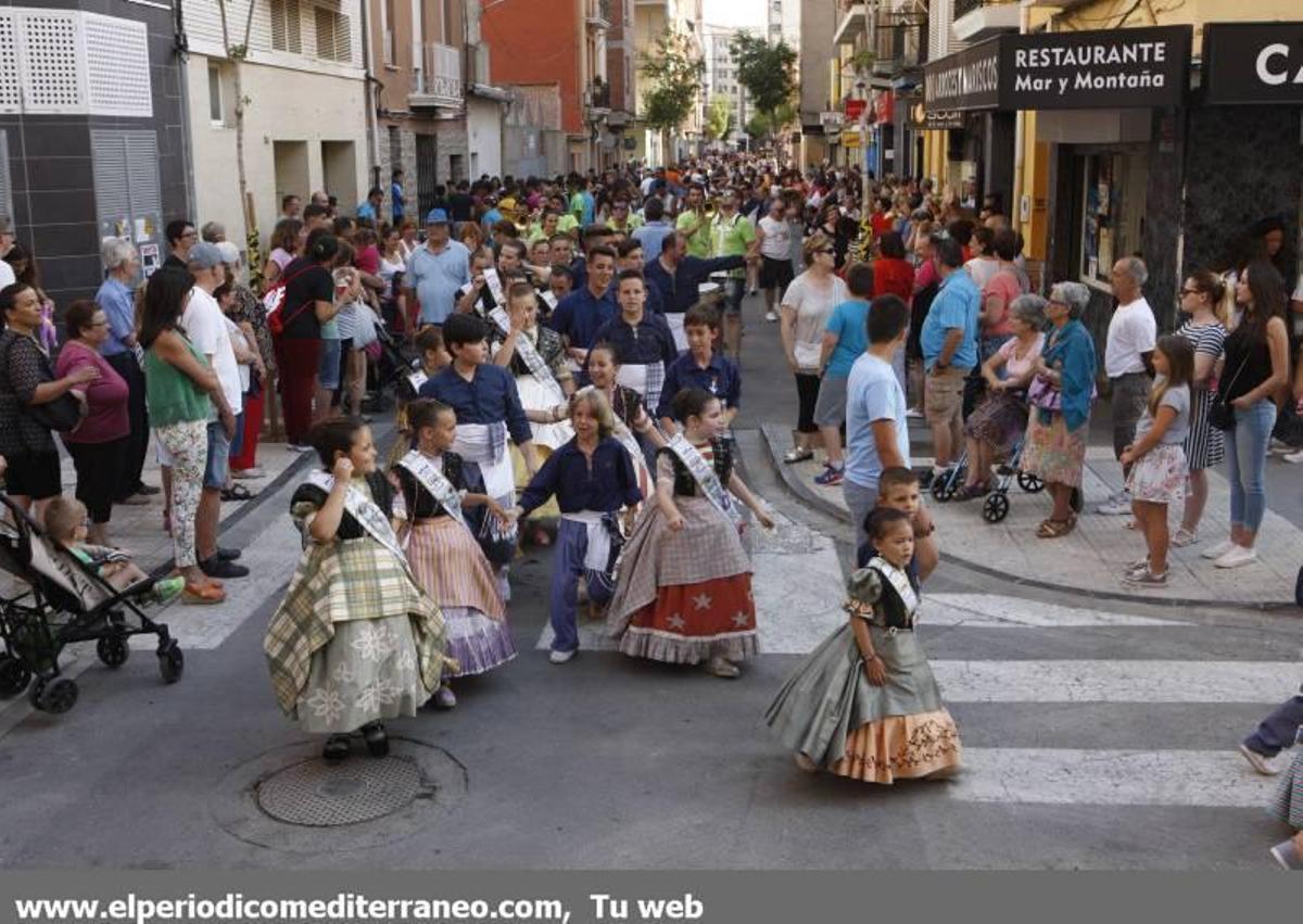 Las calles del Grao se llenan de fiesta