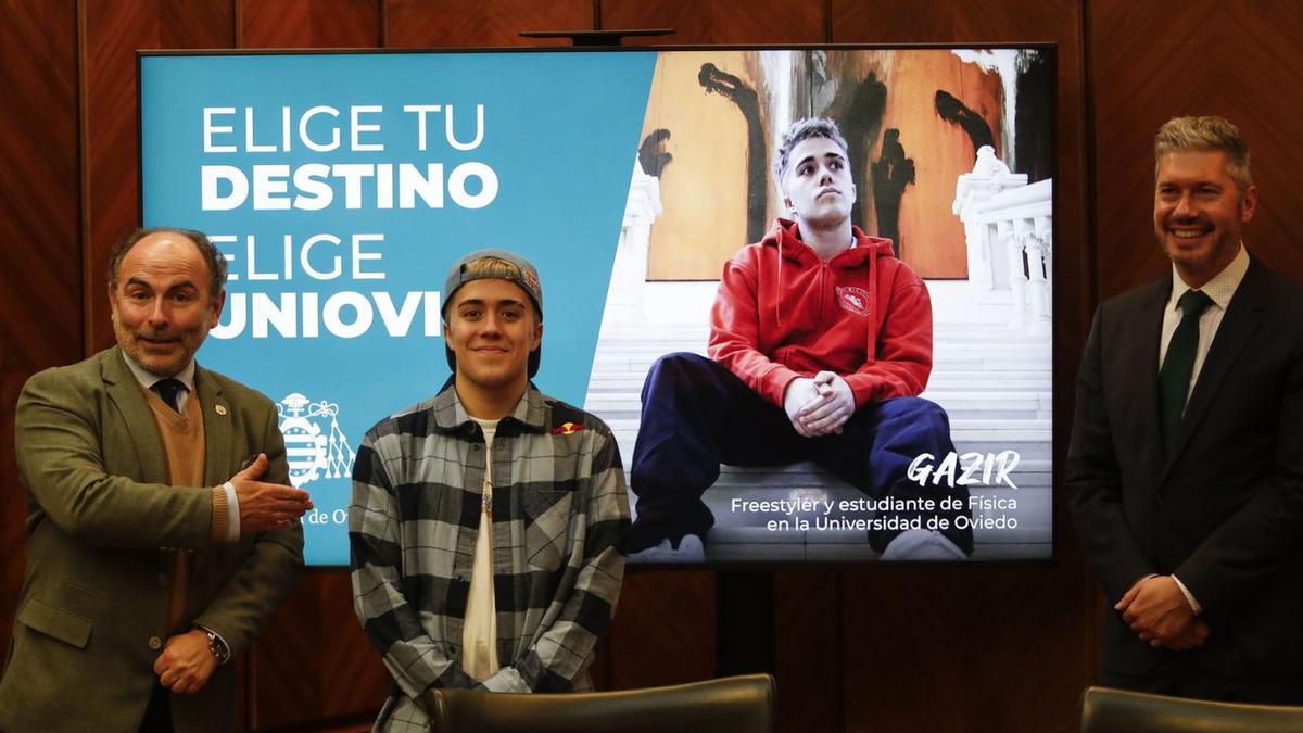 "El Rey Pelayo habría pedido estudiar aquí": La Universidad de Oviedo entra en TikTok con el rapero Gazir