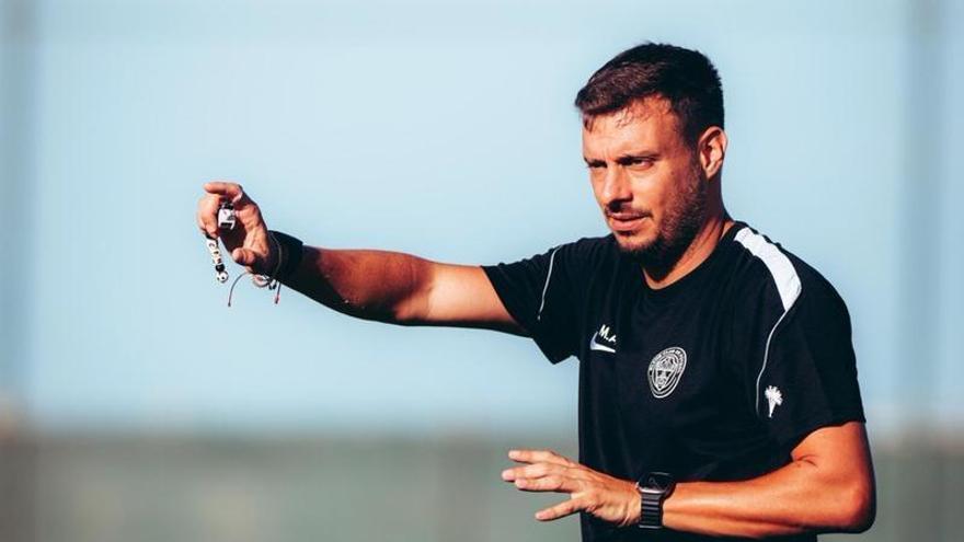 El Elche se concentra en Murcia para preparar la vuelta a la liga
