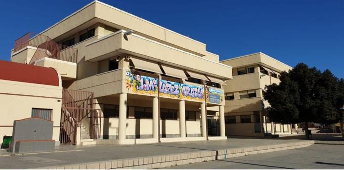 Fachada del colegio Julio López María Orozco de Elche