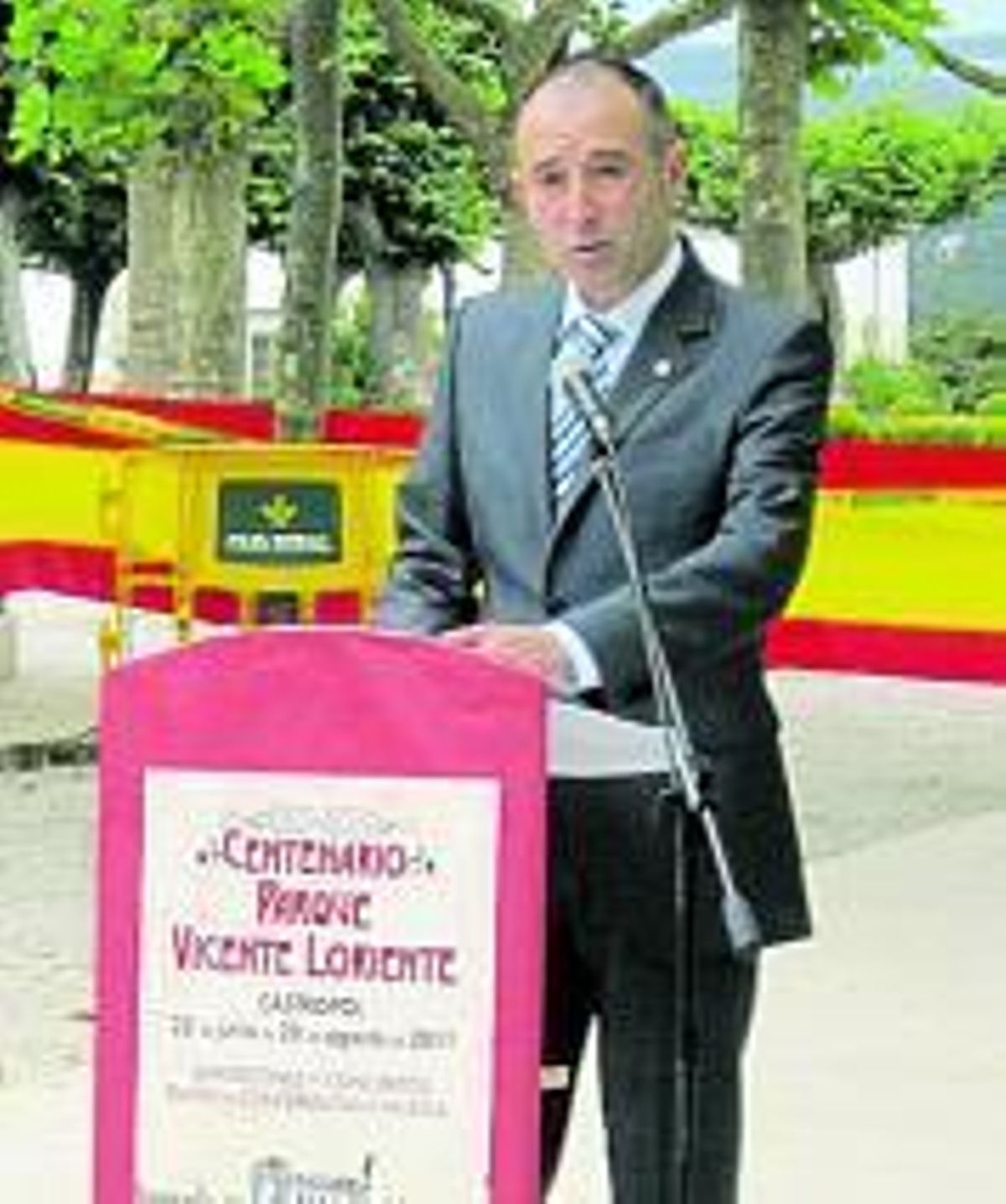 Castropol, por mar y por tierra