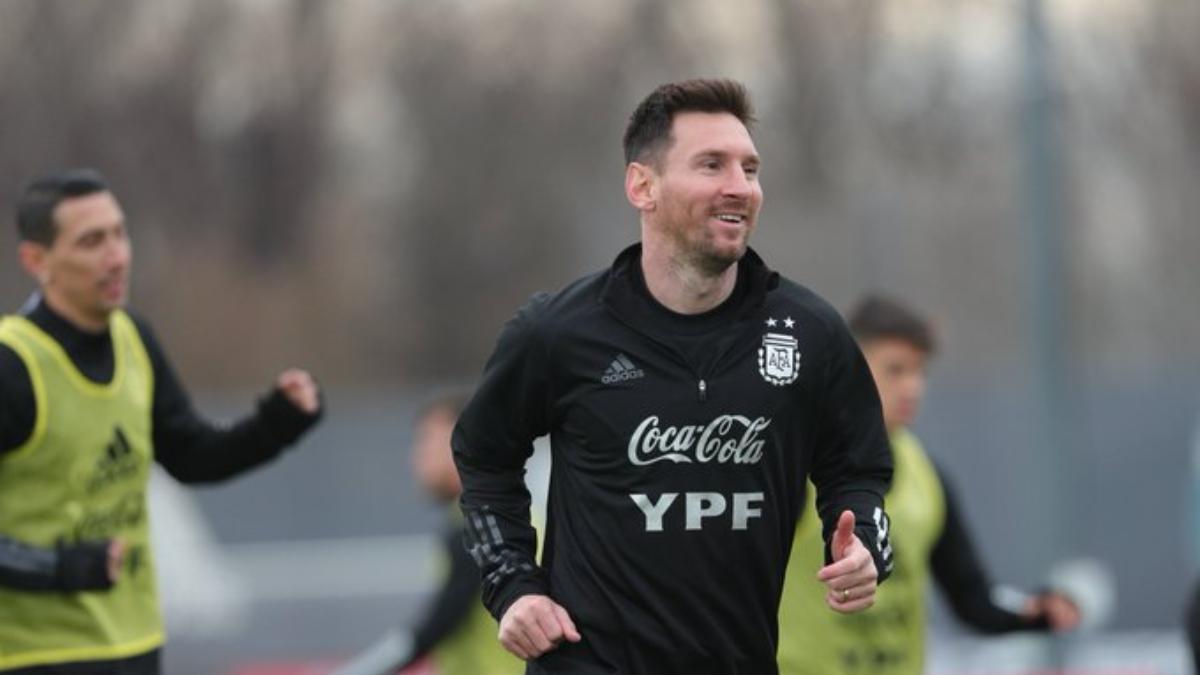 Leo Messi entrenando con argentina
