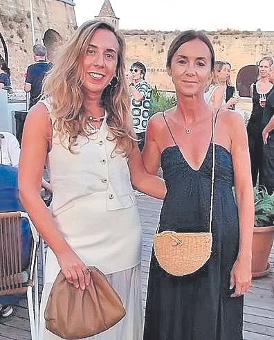 Laura García y Lena Mestre.