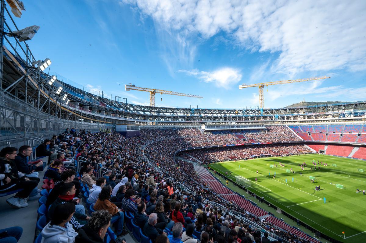 Primer entreno del Barça en el renovado Camp Nou