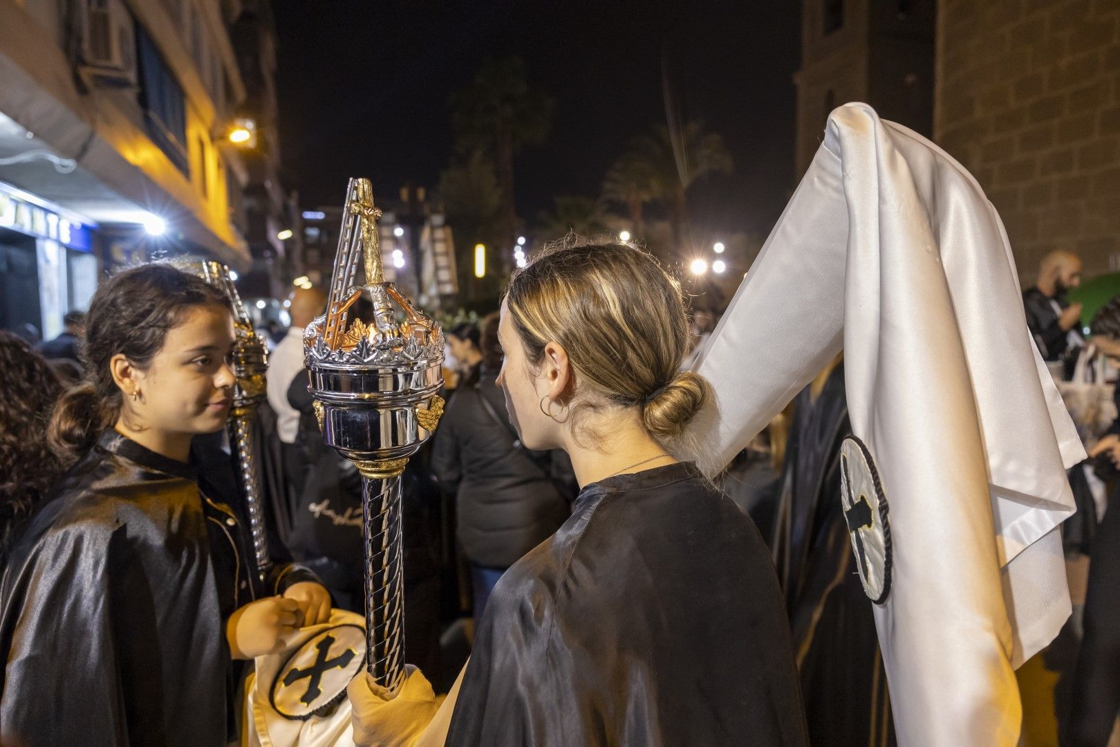 Aquí las imágenes de la Procesión de Lunes Santo en Torrevieja