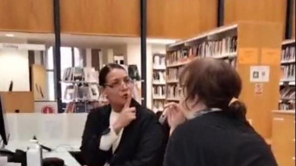Captura del vídeo de TikTok de la Biblioteca del Casino