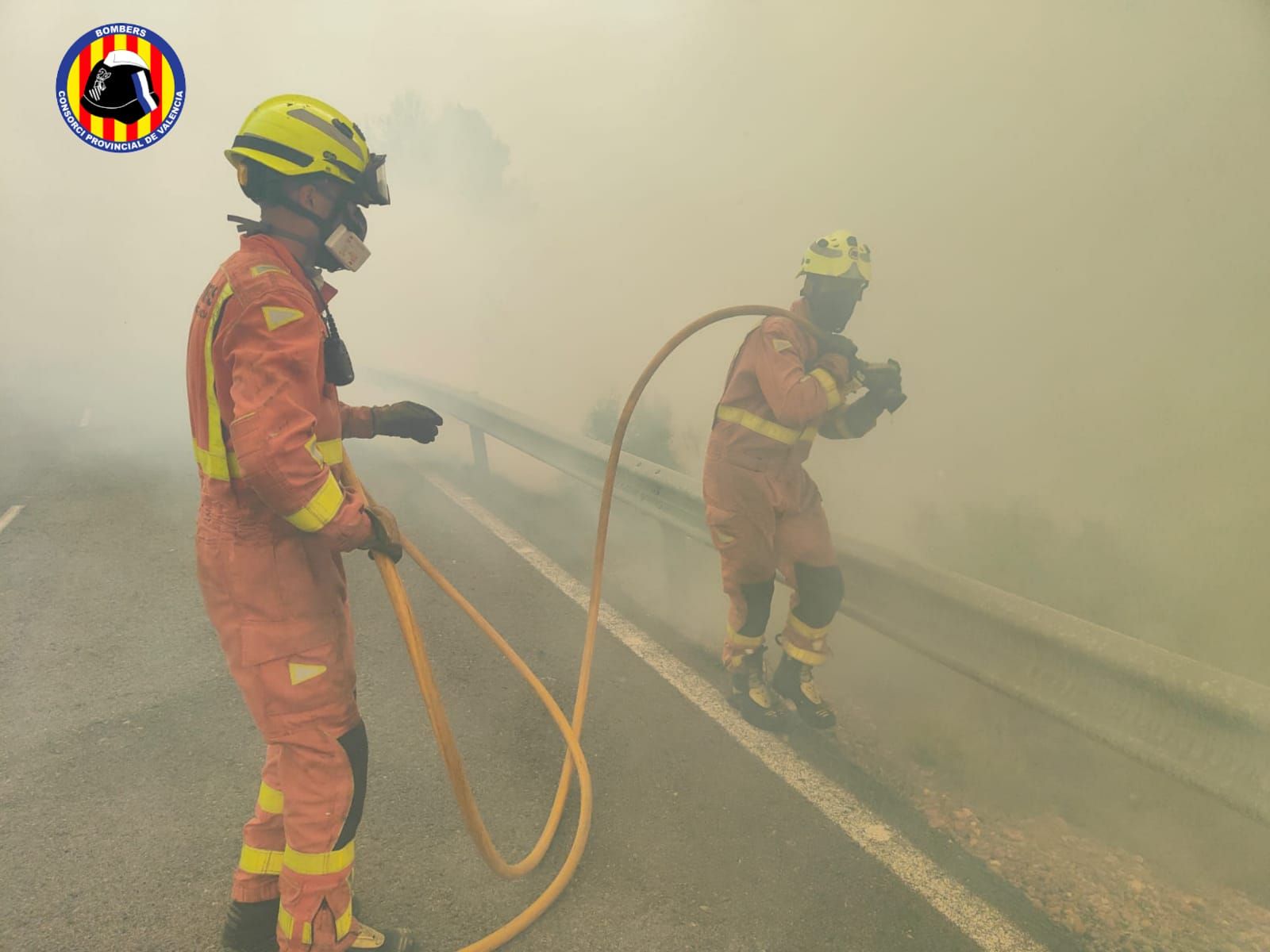 El incendio de Bejís, en imágenes