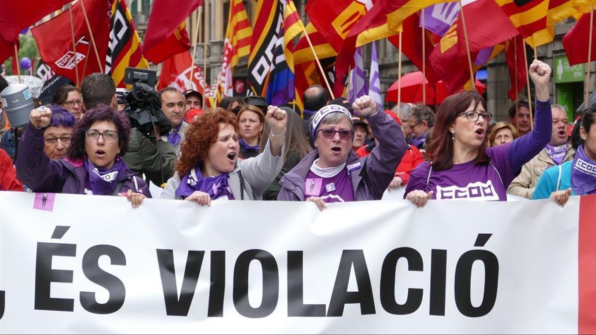 Cabecera de la manifestación en Barcelona.