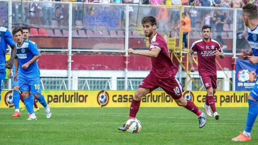 Miguel Ángel Luque, jugant amb el Rapid de Bucarest la temporada passada