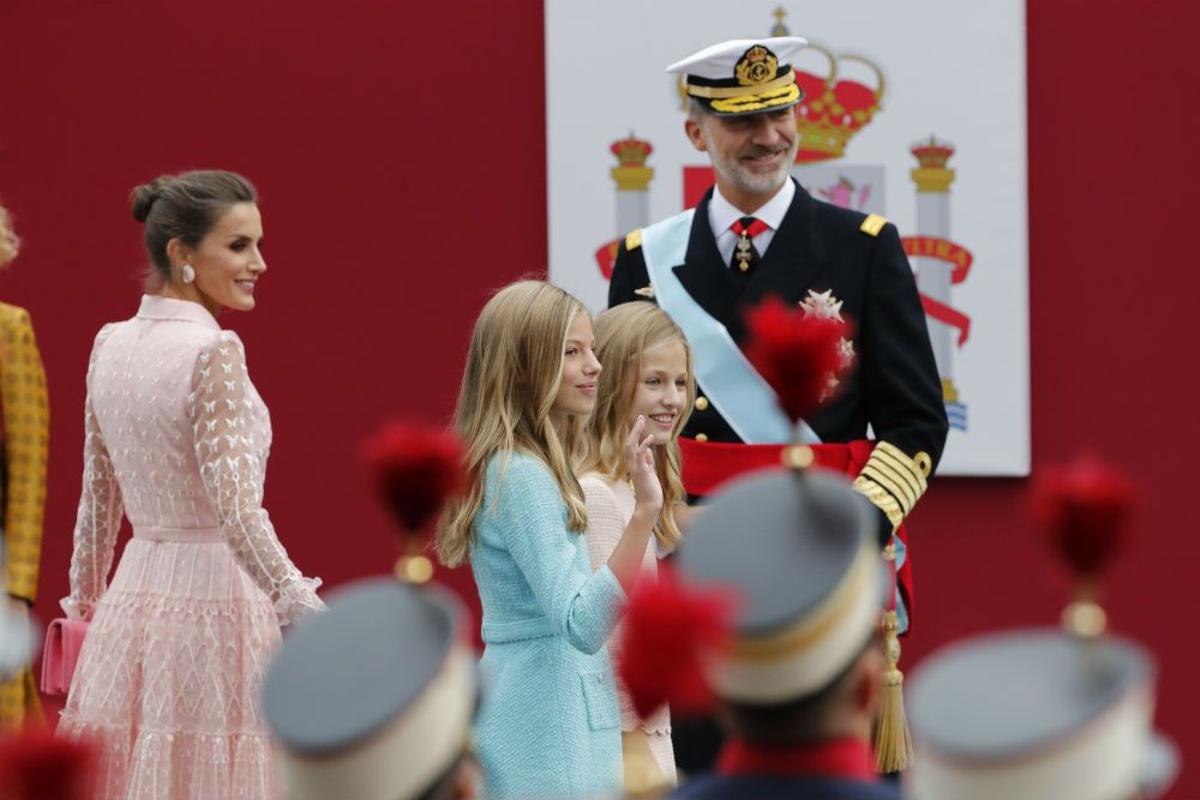 Los Reyes junto a sus hijas en el Día de la Hispanidad 2019