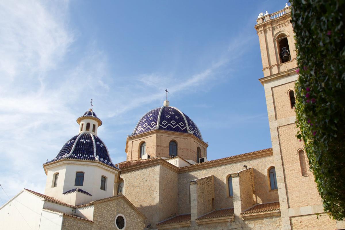 Plaza del casco antiguo de Altea