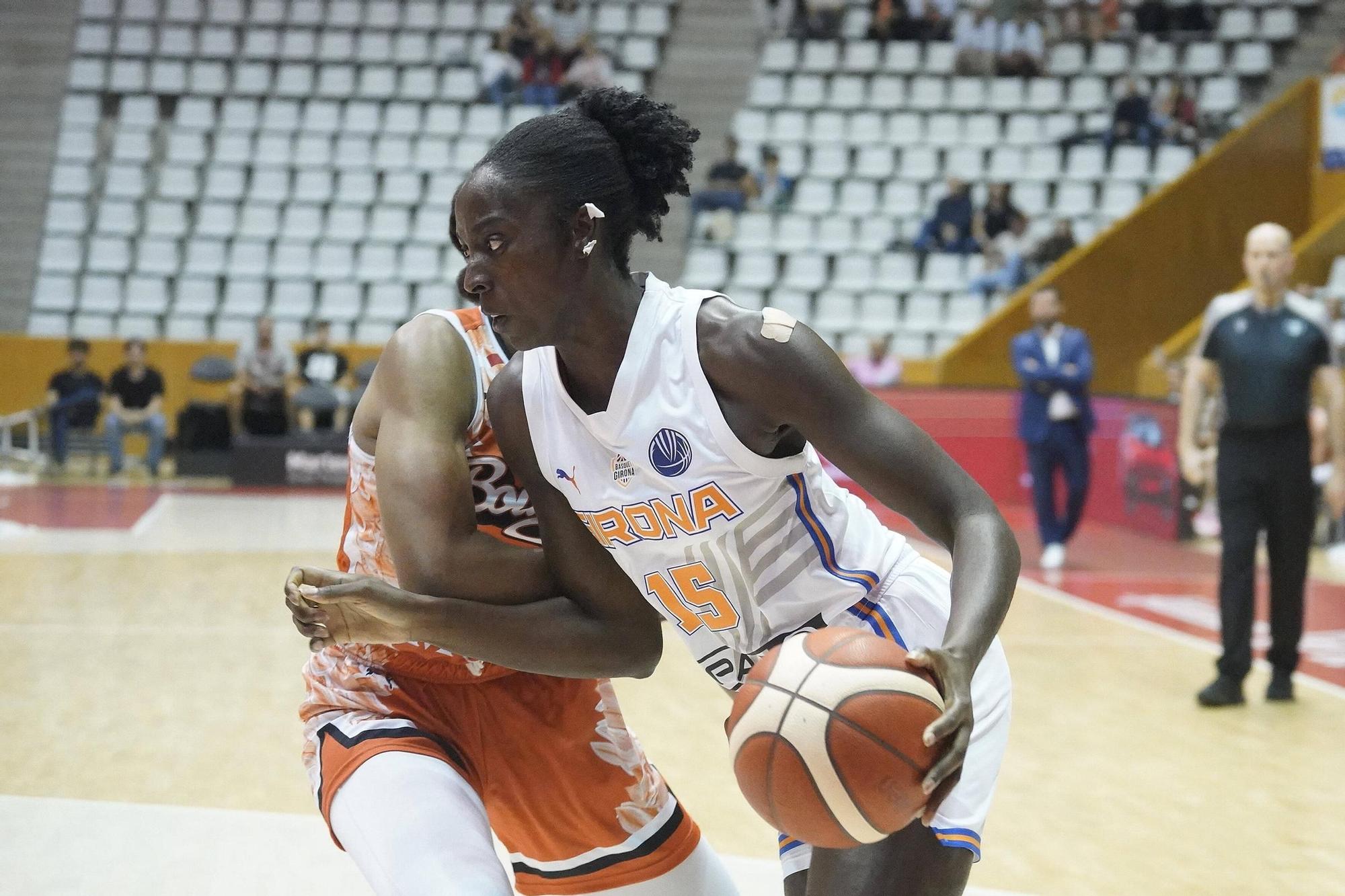 Exhibició de l'Spar Girona a l'Eurolliga contra el Bourges (92-62)
