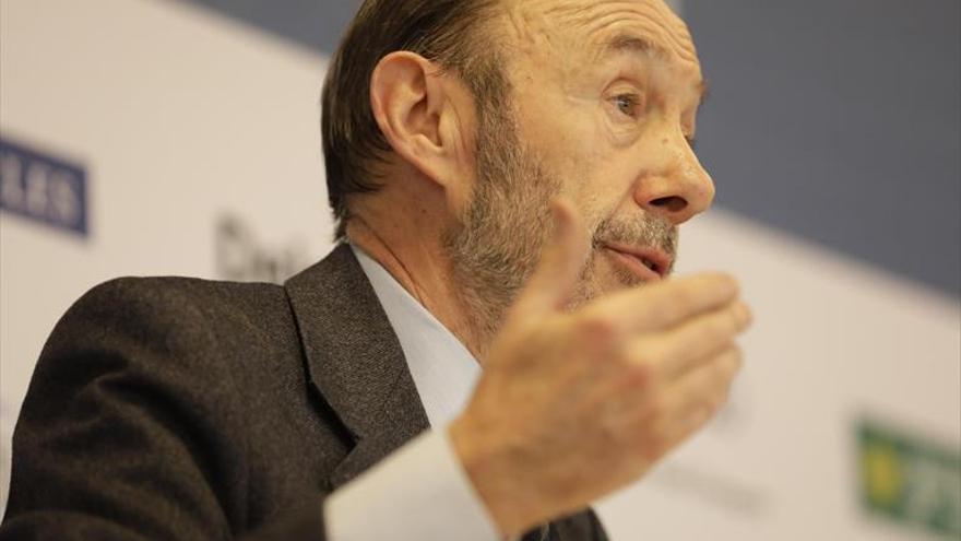 Rubalcaba cree que la política «no ha ofrecido soluciones»