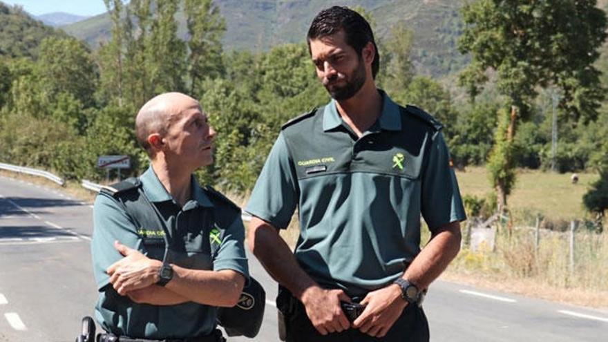 Pepe Viyuela y Rubén Cortada en la serie &quot;Olmos y Robles&quot;.