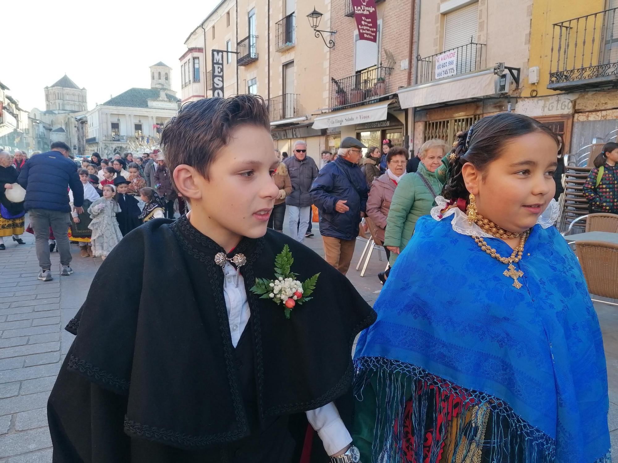 GALERÍA | Toro arropa a los novios en la boda infantil de Carnaval