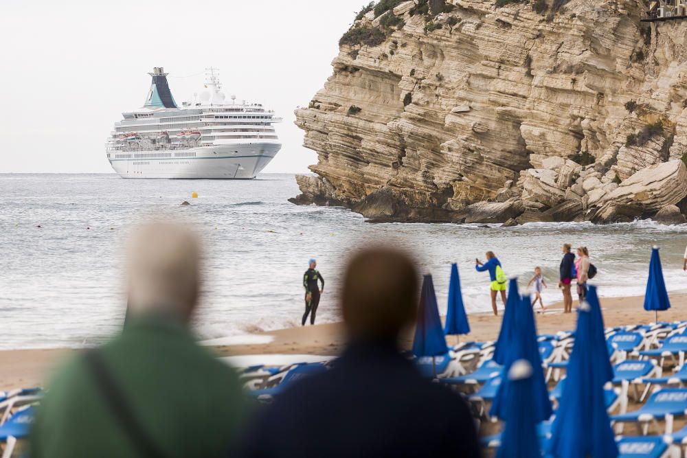 Cruceristas con acento alemán en Benidorm