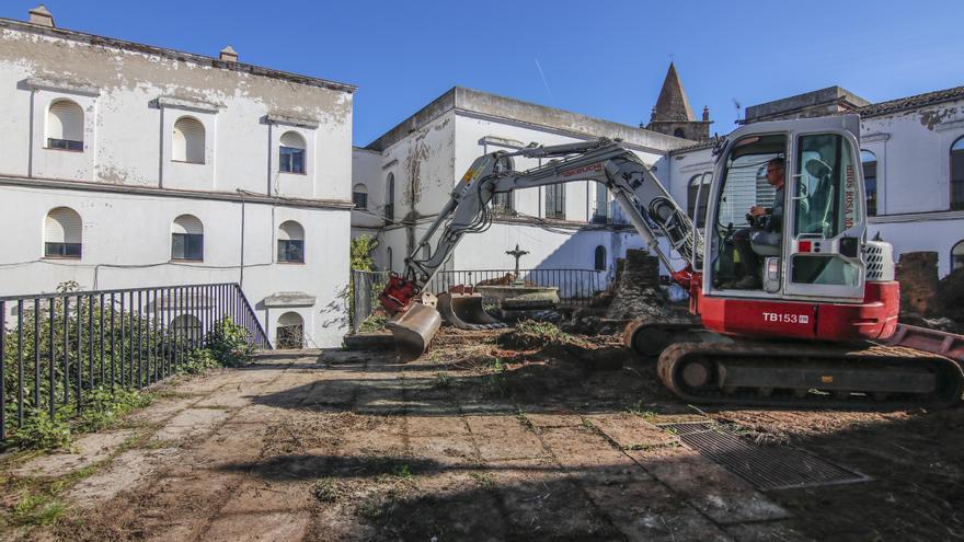 Los promotores del hotel de Godoy prevén arrancar las obras en octubre