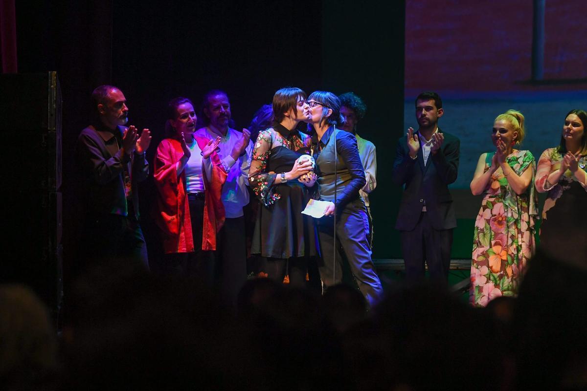 Iria Deive e Eva Albaradejo.