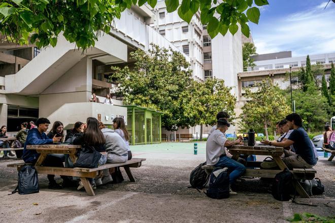 Siete de las diez mejores universidades de España son catalanas, según el informe CYD
