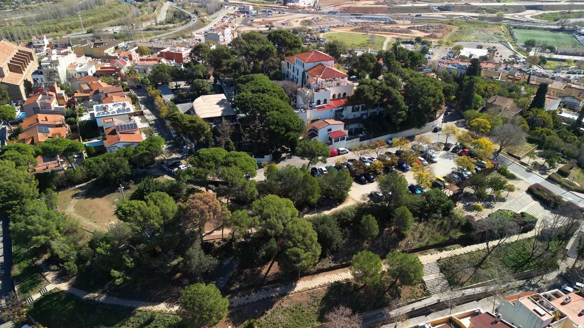 Vista aérea de los jardines de Puig del Castell, en Sant Boi de Llobregat.