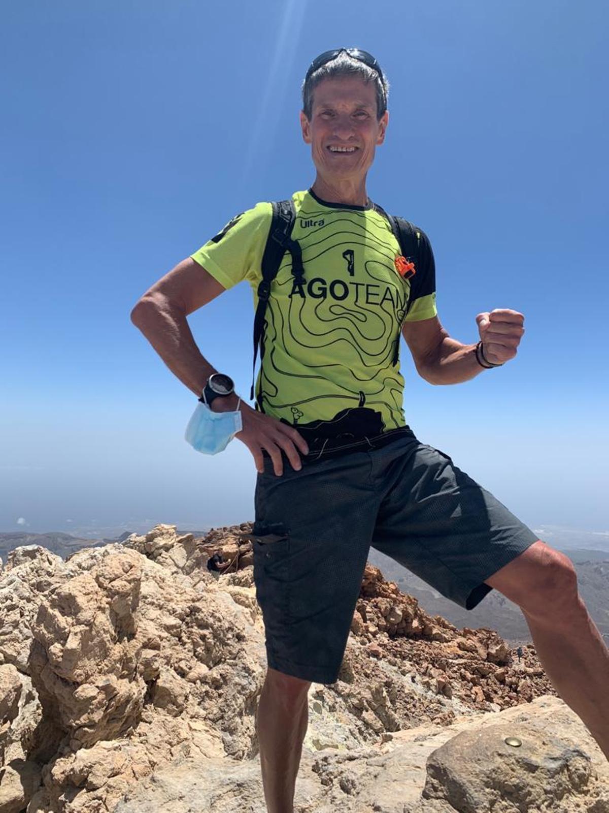 José Luis García, en una cima durante una carrera.
