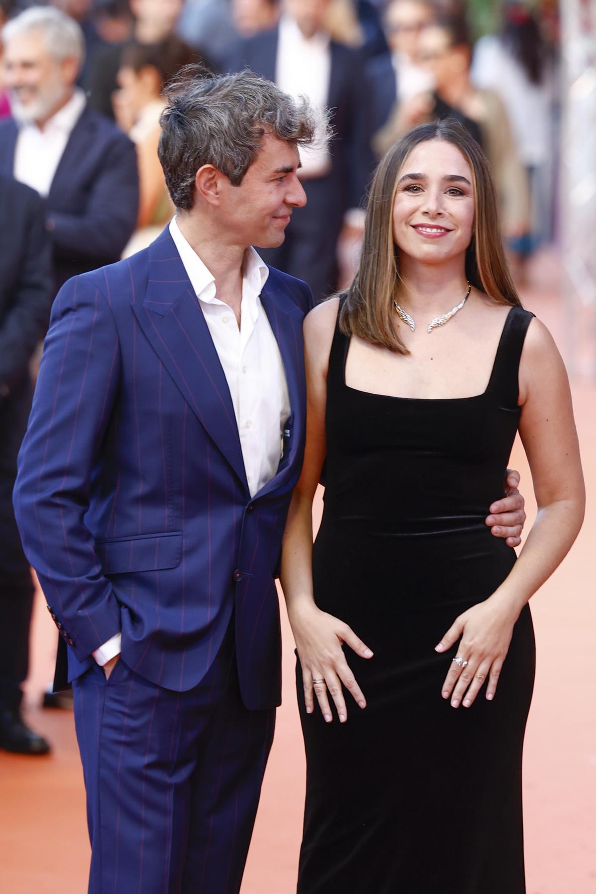 Candela Serrat creció sin saber realmente hasta qué punto su padre era un músico famoso.