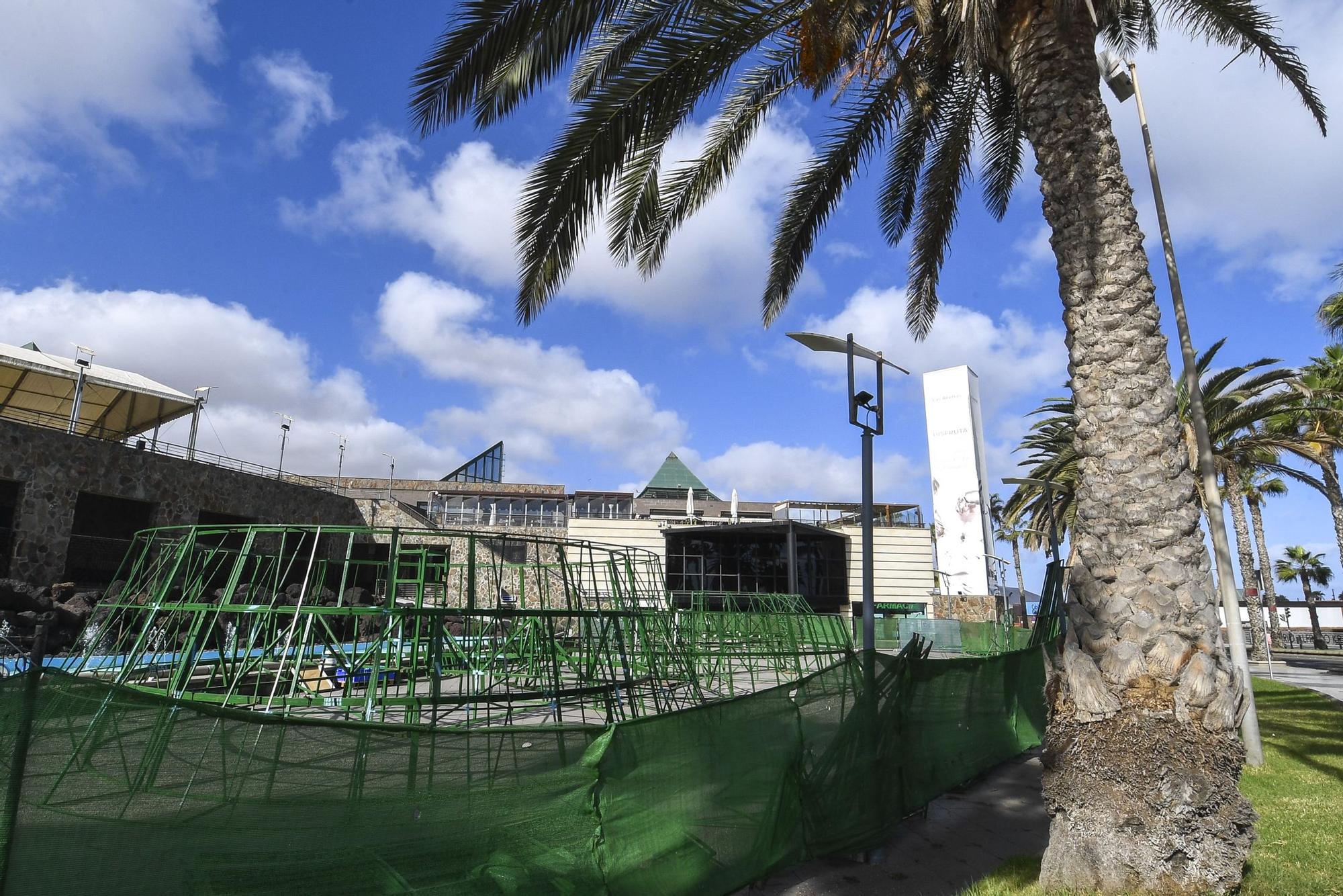 Las Arenas inicia los preparativos para su árbol de Navidad