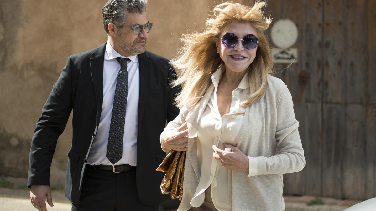 Carmen Thyssen, junto a su hermano Guillermo en una imagen de archivo.