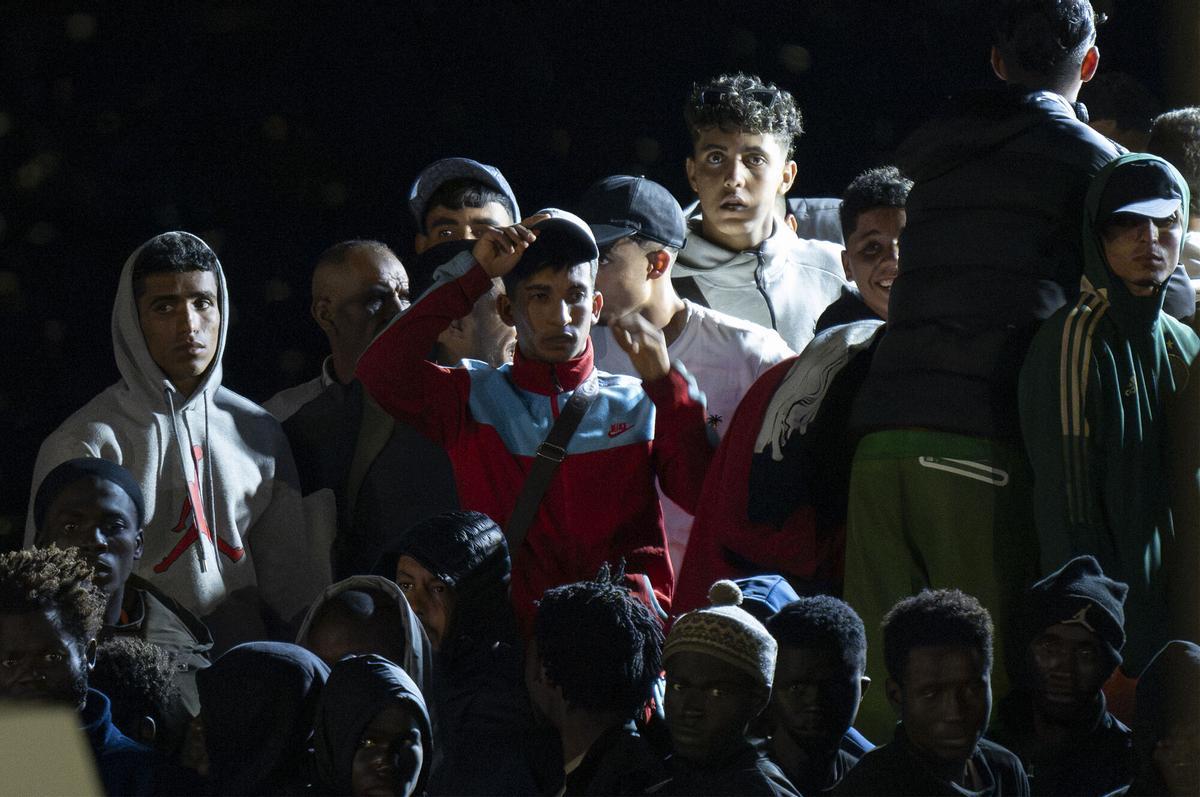 Rescate de 241 migrantes de tres pateras cerca de Lanzarote (20/08/2026)