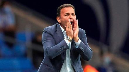 OFICIAL: El Levante se carga a Javi Calleja