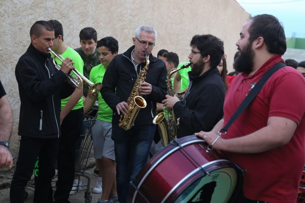 Fiestas del Cristo de Morales: Desfile de peñas