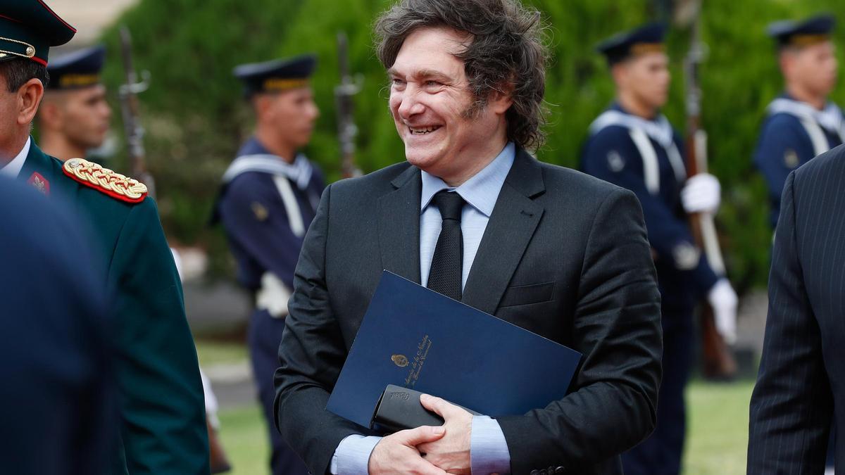 Meloni y Milei profundizan en su relación con un acuerdo para la extracción y transporte de gas licuado argentino Meloni y Milei profundizan en su relación con un acuerdo para la extracción y transporte de gas licuado argentino