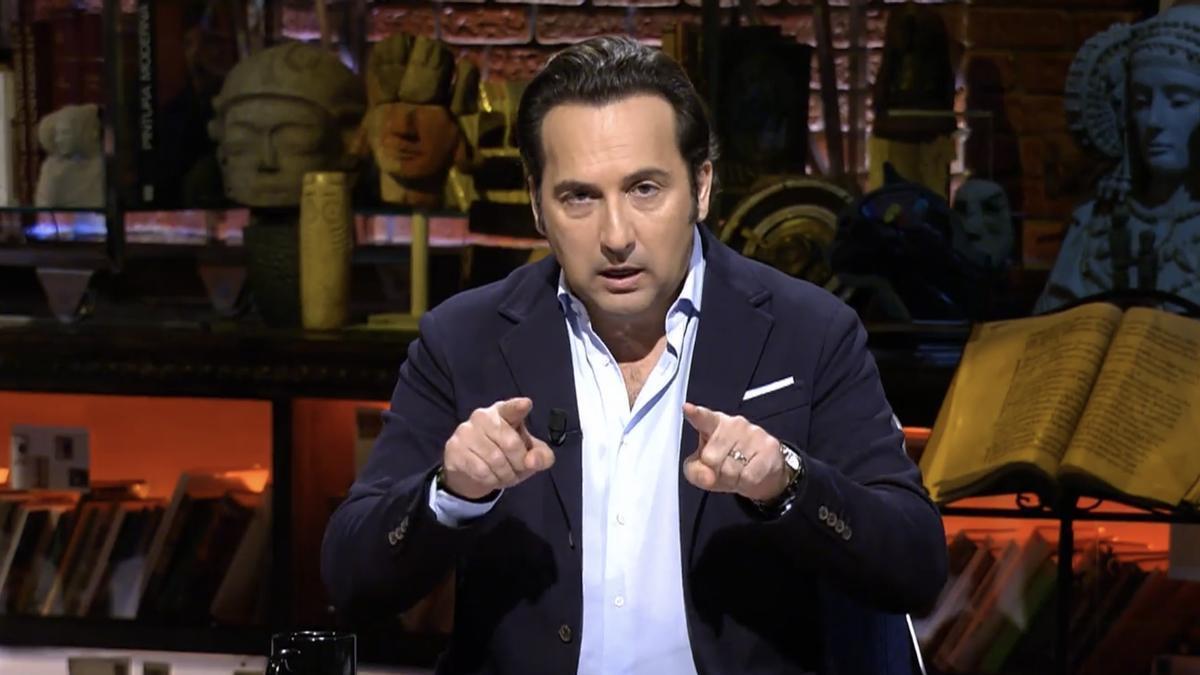 Iker Jimenéz alimenta la teoría de la conspiración y lanza un dardo  directo: “No quieren que haga 'Horizonte'