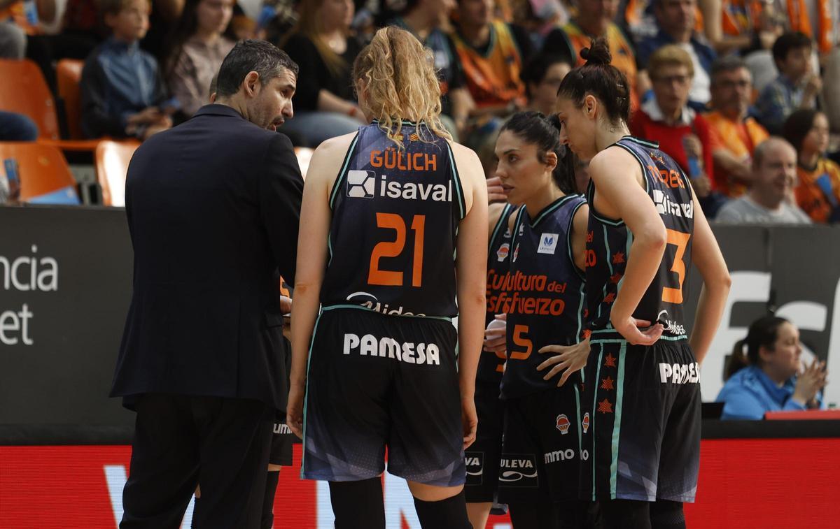 Valencia BC - Spar Gran Canaria de Liga Femenina Endesa de baloncesto Valencia BC - Spar Gran Canaria de Liga Femenina Endesa de baloncesto