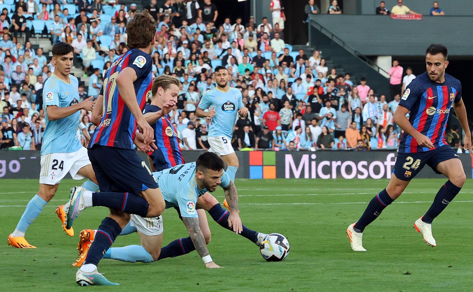 Lágrimas de felicidad en Balaídos: otro final de temporada agónico del Celta