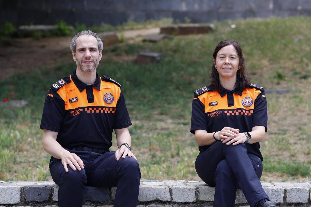 Montserrat Casas i Jordi Sànchez, de l’Associació de Voluntaris de Protecció Civil de Girona.