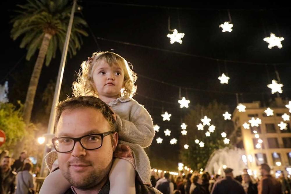 Bevor am Samstagabend (3.12.) in Palma die Weihnachtsbeleuchtung eingeschaltet wurde, gab es jede Menge Unterhaltung für die Kinder.